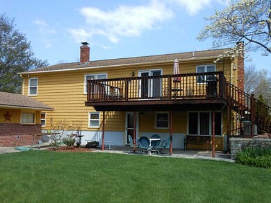 6 Pamela Dr, Greenville, RI 02828 - photo 3