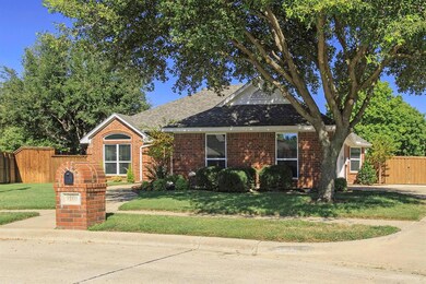 9101 Trail Wood Dr, North Richland Hills, TX 76182 - photo 3