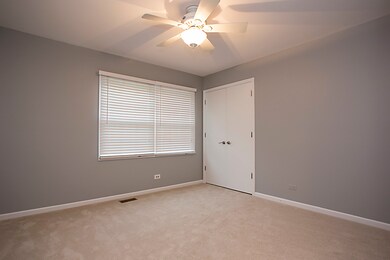 816 Biltmore Ct, Naperville, IL 60563 - photo 6