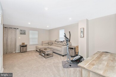 17 Gates Park Ct, Halethorpe, MD 21227 - photo 7