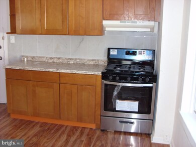 816 Clifton Ave, Darby, PA 19023 - photo 4