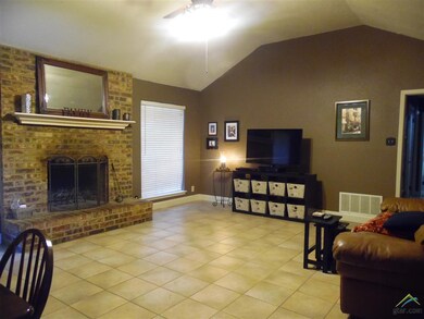 5921 Whispering Ln, Tyler, TX 75707 - photo 5