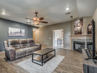 1321 Washington Cir, Moore, OK 73160 - photo 6