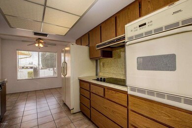 9510 W Briarwood Cir N, Sun City, AZ 85351 - photo 6