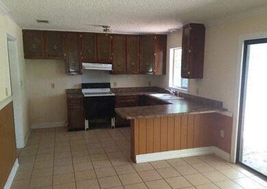 1208 Valley Rd, Crestview, FL 32539 - photo 4