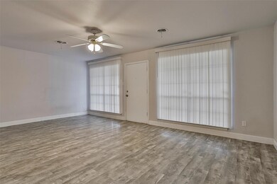 10 Honor Oak Ln, Bedford, TX 76022 - photo 3