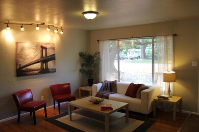 3271 NICOLET 013