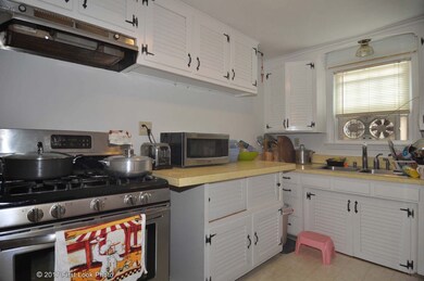 72 Puritan Dr, Warwick, RI 02888 - photo 6