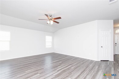 3126 Wigeon Way, Copperas Cove, TX 76522 - photo 2