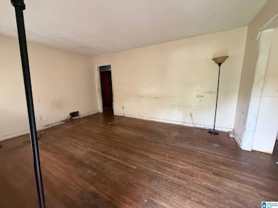 2925 Steiner Ct SW, Birmingham, AL 35211 - photo 4