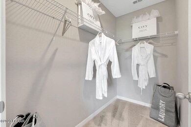 thompson-grove-allex-model-drh--2067-tay