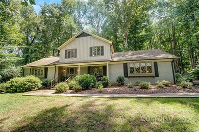 2520 Heritage Cir, Statesville, NC 28625 - photo 2