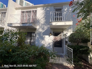 534 Tam o Shanter, Las Vegas, NV 89109 - photo 2