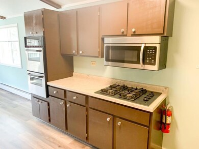 Gas cooktop upstairs