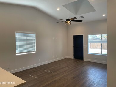 274 N Delaware St unit 1, Chandler, AZ 85225 - photo 4