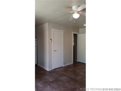 232 Wilson Ave, Tahlequah, OK 74464 - photo 2