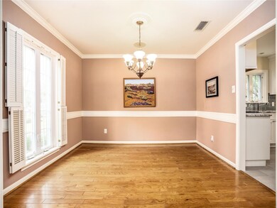 10018 Overbrook Ln, Houston, TX 77042 - photo 7