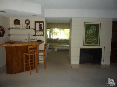 5016 Calderon Rd, Woodland Hills, CA 91364 - photo 3