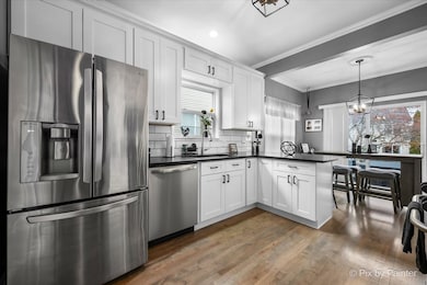 unlisted-address, Lake In the Hills, IL 60156 - photo 4