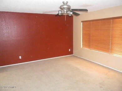 023-226424 Great Room View 3