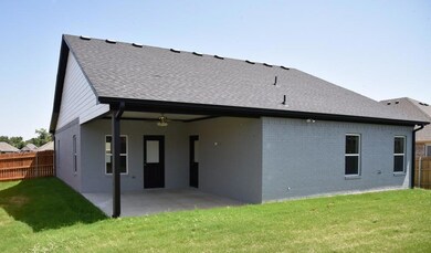 912 Avagail Ave, Springtown, TX 76082 - photo 3