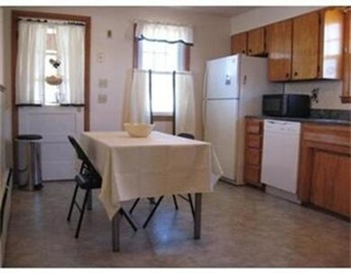 32 Tarrytown Ln unit 1, Worcester, MA 01602 - photo 4