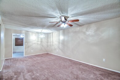 13684 N Newcastle Dr, Sun City, AZ 85351 - photo 6