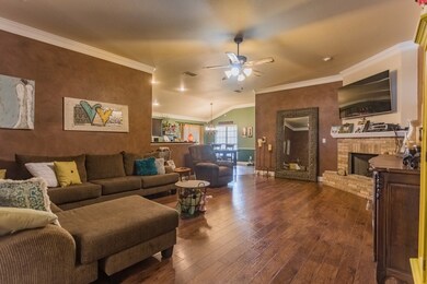 300 E 94th St, Odessa, TX 79765 - photo 4