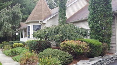 107 Stonegate Ct, Dingmans Ferry, PA 18328 - photo 3