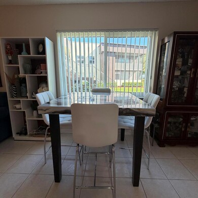 728 Normandy Ln unit P, Delray Beach, FL 33484 - photo 2