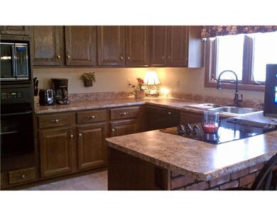 3434 W 32nd St, Erie, PA 16506 - photo 2