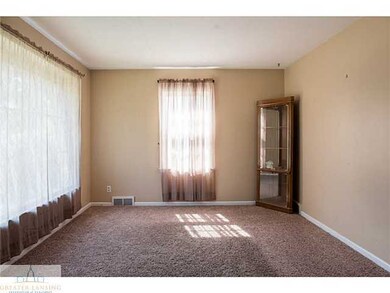 915 Andrus Ave, Lansing, MI 48917 - photo 5