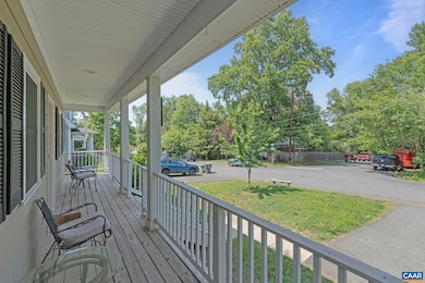 1012 Locust Ln, Charlottesville, VA 22901 - photo 4
