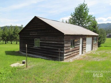 204 Clear Creek Rd, Cascade, ID 83611 - photo 5