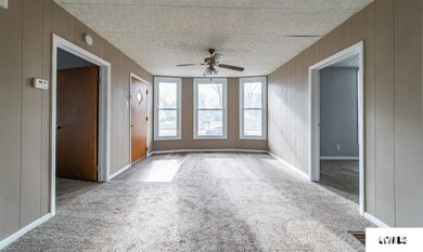 520 Lincoln Ave, Lincoln, IL 62656 - photo 3