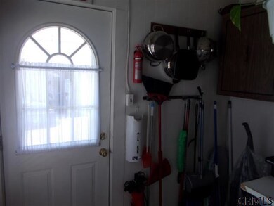 8 Warren Ave, Troy, NY 12180 - photo 7