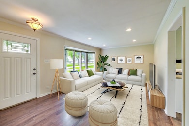 2204 Quail Ln, Rolling Meadows, IL 60008 - photo 2