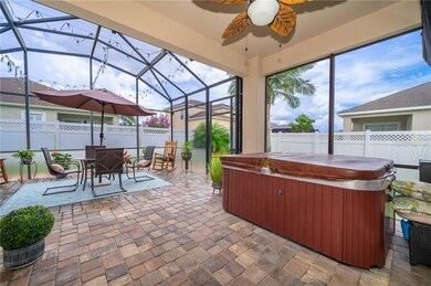 Screened in Patio w/ Hot Tub
