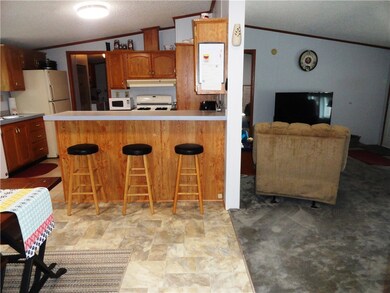 2303 Border Dr, Erie, PA 16506 - photo 5