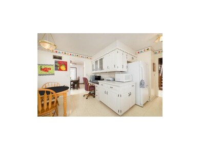 Kitchen - Alternate View