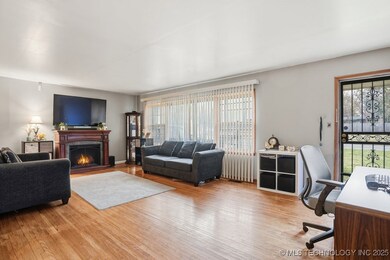 582 N Xenophon Ave, Tulsa, OK 74127 - photo 6