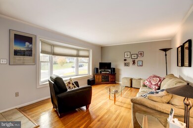 13222 Ingleside Dr, Beltsville, MD 20705 - photo 3