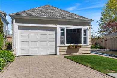 31 Harrison Ave, Newport, RI 02840 - photo 3