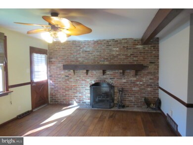 1048 Cherry Ln, Southampton, PA 18966 - photo 6