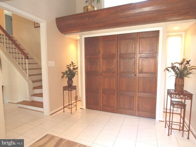 5360 Black Oak Dr, Fairfax, VA 22032 - photo 3