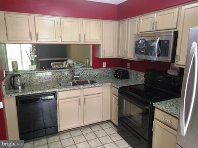 14362 Beaker Ct, Burtonsville, MD 20866 - photo 3