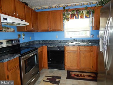 207 Bane Berry Ln, Martinsburg, WV 25404 - photo 7