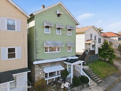 705 Hampton St, Scranton, PA 18504 - photo 4