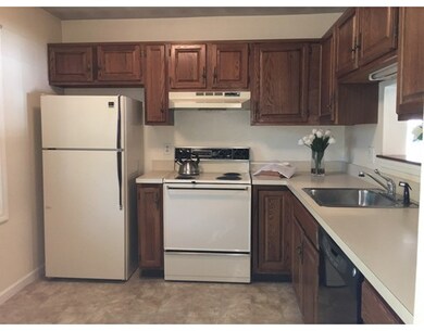 158 Laurelwood Dr unit 158, Hopedale, MA 01747 - photo 3