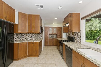 010_Kitchen